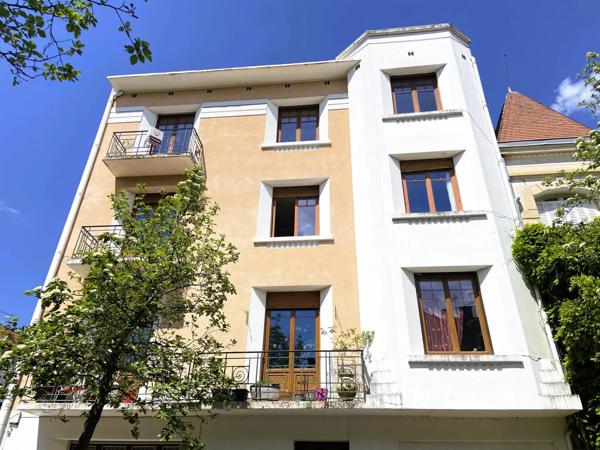03200 VICHY - APPARTEMENT- QUARTIER DE FRANCE 3 PIÈCES  AVEC DEUX BALCONS -ET CAVE