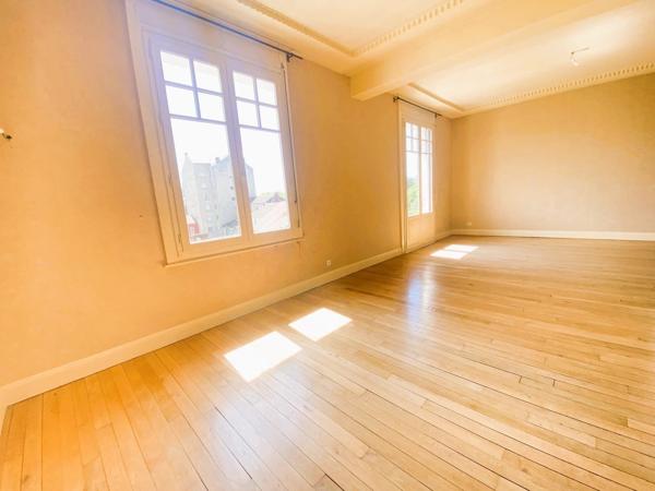 03200 VICHY - APPARTEMENT- QUARTIER DE FRANCE 3 PIÈCES  AVEC DEUX BALCONS -ET CAVE