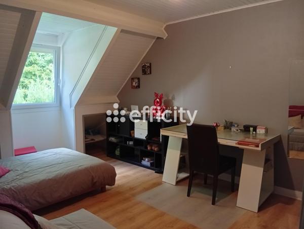 Maison 10 pièces - 217 m²