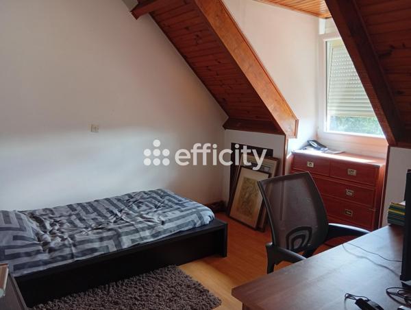 Maison 10 pièces - 217 m²