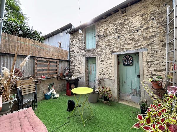 Immeuble - 2 appartements - DAON
