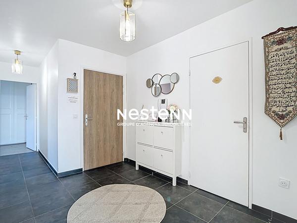 APPARTEMENT T4 RILLIEUX VILLAGE D'ENVIRON 76 M² AVEC BALCON ET GARAGE BOX FERMÉ