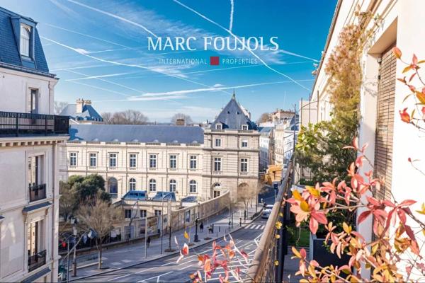 Paris VI Jardin du Luxembourg – maison de ville édifiée sur 5 niveaux avec ascenseur et piscine