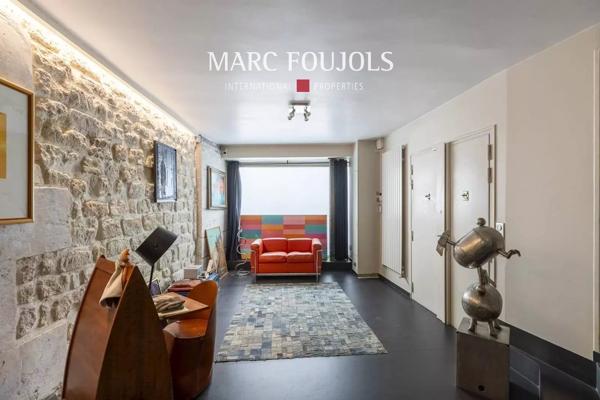 Paris VI Jardin du Luxembourg – maison de ville édifiée sur 5 niveaux avec ascenseur et piscine
