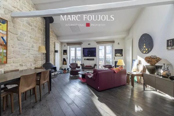 Paris VI Jardin du Luxembourg – maison de ville édifiée sur 5 niveaux avec ascenseur et piscine