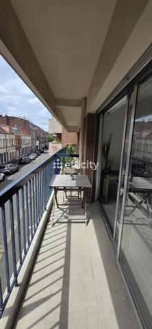 Appartement
         1 pièce
        - 25 m² Exclusivité 119 000 € *