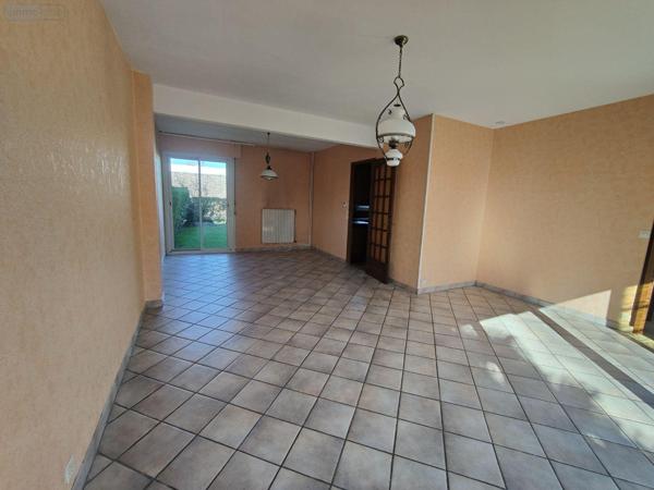 Maison de ville à vendre à Saint-Pierre-lès-Elbeuf en Seine-Maritime (76320), ref : 147000 ST PIERRE LES ELBEUF