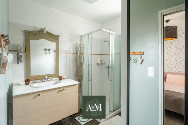 Maison contemporaine à vendre à Arradon – Proche bourg et Golfe du Morbihan, 4 chambres, jardin clos 570 m²