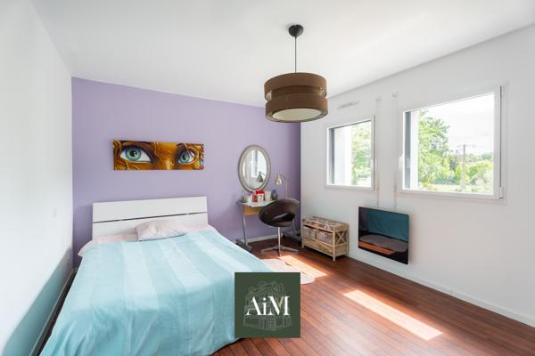 Maison contemporaine à vendre à Arradon – Proche bourg et Golfe du Morbihan, 4 chambres, jardin clos 570 m²