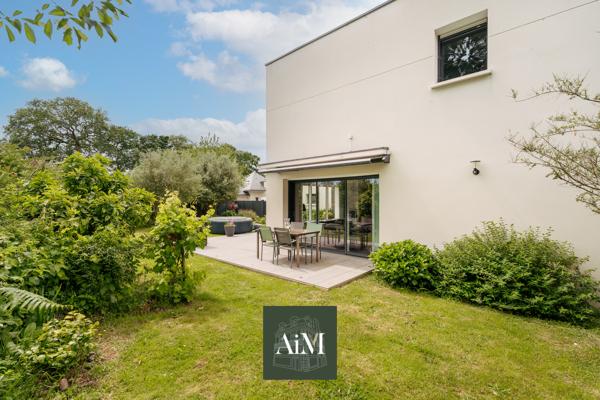 Maison contemporaine à vendre à Arradon – Proche bourg et Golfe du Morbihan, 4 chambres, jardin clos 570 m²