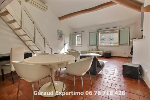 Aix-en-Provence (13100) T3 meublé place des Augustins 3 éme étage