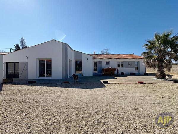 Vente maison Challans : 447 620 € - AJP Immobilier Challans