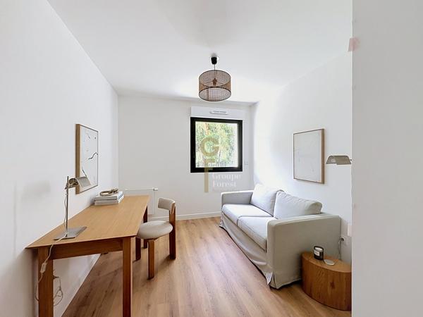 T3 contemporain avec terrasse, jardin et prestations premium à Croix