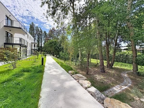 T3 contemporain avec terrasse, jardin et prestations premium à Croix