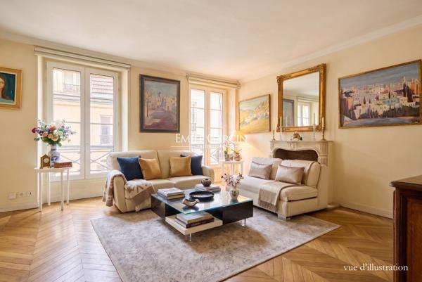 A vendre - appartement - 67 m²  - Paris - 75007 - Carré des Antiquaires