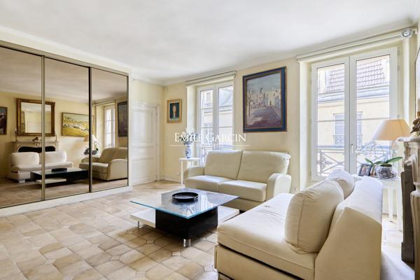 A vendre - appartement - 67 m²  - Paris - 75007 - Carré des Antiquaires