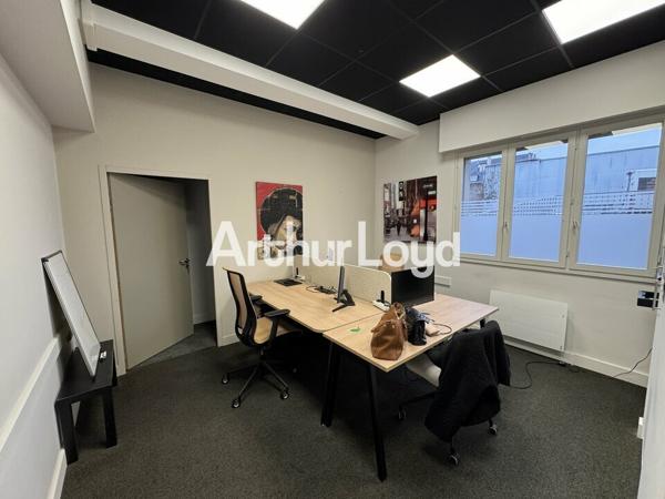 TOURS HYPER CENTRE BUREAUX A LOUER 79 M² PARKING