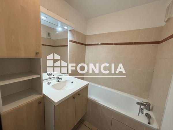 Location Appartement 2 pièces 41.74 m² - 4 PLACE DE L'EUROPE La Riche 37520