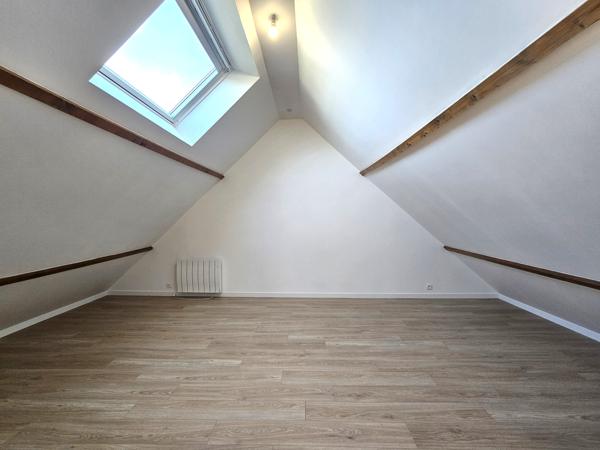 Maison récente, 5 chambres sur 950m²