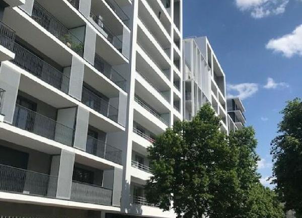 Appartement à vendre    1 pièce •  Clichy