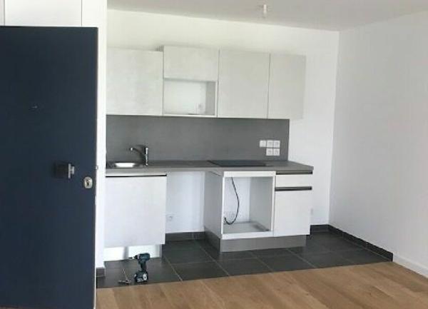 Appartement à vendre    1 pièce •  Clichy