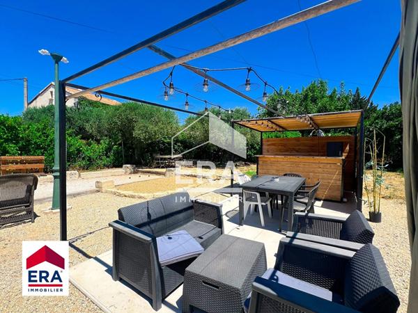 Propriété de charme au coeur des vignes et des oliviers, avec potentiel unique