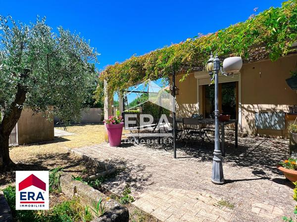 Propriété de charme au coeur des vignes et des oliviers, avec potentiel unique