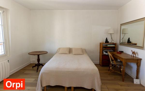 Appartement à vendre    5 pièces • 91,42 m2 Paris 16