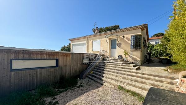 Les Pennes Mirabeau - Maison de plain pied T3+T2 de 143m2 sur parcelle avec piscine de 800m2
