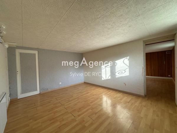 Maison à CHAMPIGNY, 89340 - 8 pièces 162m²