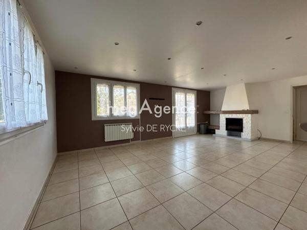 Maison à CHAMPIGNY, 89340 - 8 pièces 162m²