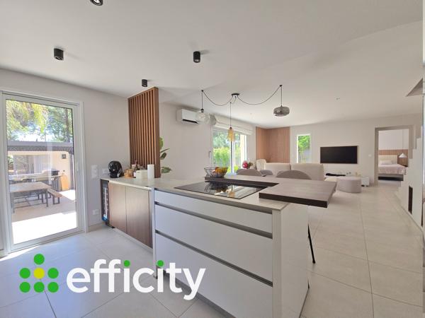 Maison
         5 pièces
        - 122 m² Exclusivité 598 000 € *