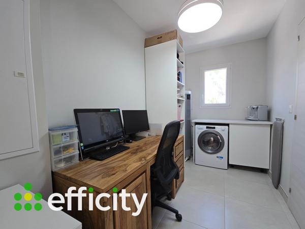 Maison
         5 pièces
        - 122 m² Exclusivité 598 000 € *