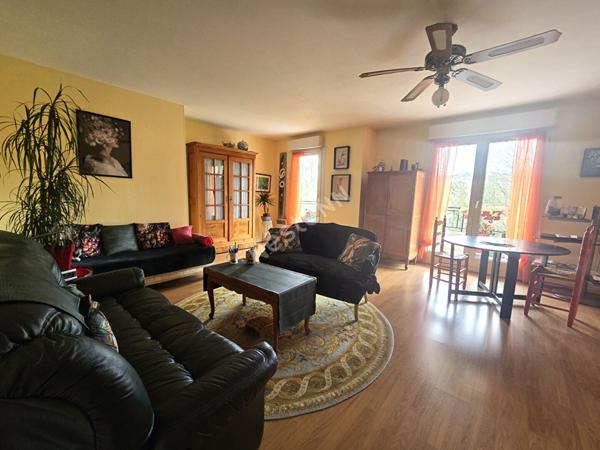 Appartement Rosny Sous Bois 4 pièce(s) 80.14 m2 CENTRE VILLE METRO