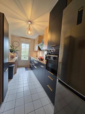 Appartement Rosny Sous Bois 4 pièce(s) 80.14 m2 CENTRE VILLE METRO