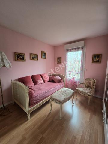 Appartement Rosny Sous Bois 4 pièce(s) 80.14 m2 CENTRE VILLE METRO