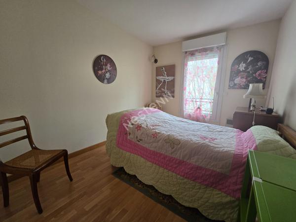 Appartement Rosny Sous Bois 4 pièce(s) 80.14 m2 CENTRE VILLE METRO