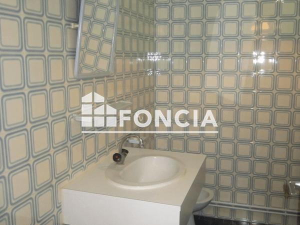 Location Studio meublé 35.26 m² - 21 RUE DES JACOBINS Beauvais 60000