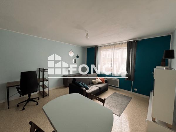 Location Studio meublé 35.26 m² - 21 RUE DES JACOBINS Beauvais 60000