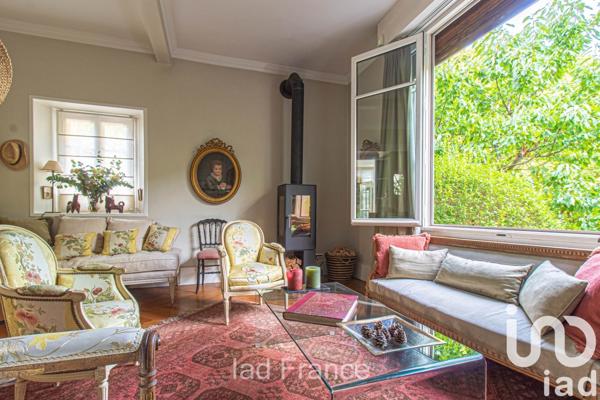 Maison 6 pièces de 144 m² à Marly-le-Roi (78160)