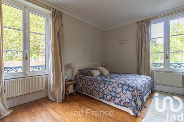 Maison 6 pièces de 144 m² à Marly-le-Roi (78160)