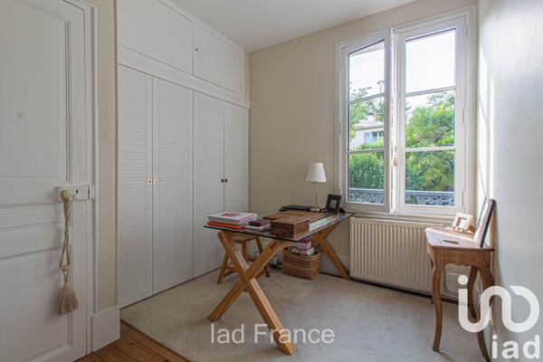 Maison 6 pièces de 144 m² à Marly-le-Roi (78160)