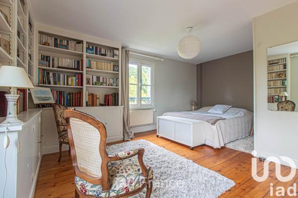 Maison 6 pièces de 144 m² à Marly-le-Roi (78160)