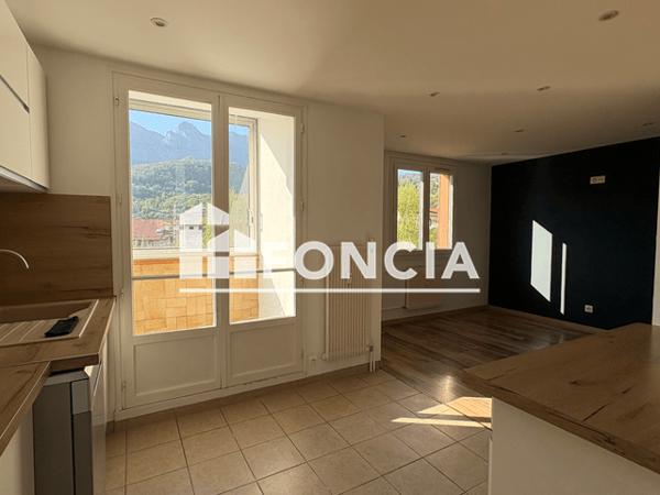 Location Appartement 4 pièces 78.56 m² - Albertville 73200