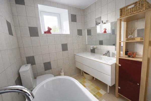 Maison de ville rénovée Plougonvelin centre - 3 minutes des plages