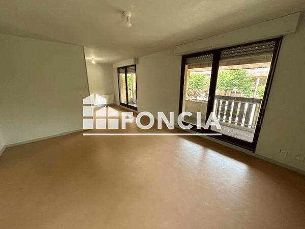 Location Appartement 5 pièces 105 m² - Square Alfred PONCET Vizille 38320