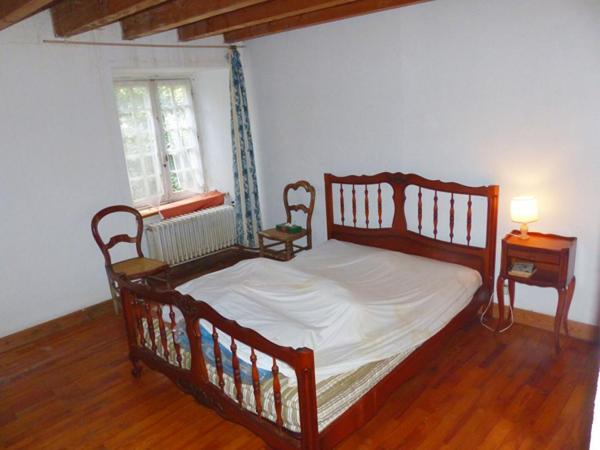 Remarquable Maison en pierre à Saint-Julien-Chapteuil