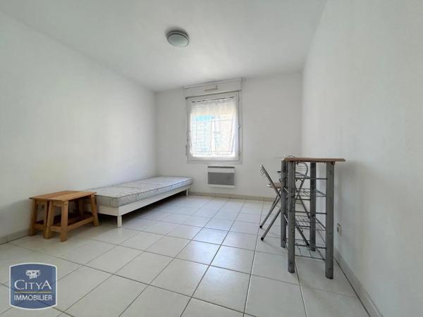 Appartement à louer 1 pièce 19m² Aix-en-Provence (13100)