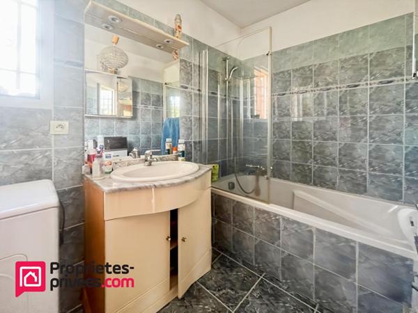 Maison T4 avec jardin privatif, garage et parking