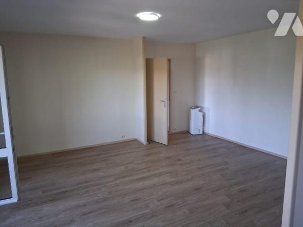 APPARTEMENT EN RESIDENCE SENIOR A MONTMORT LUCY 51270